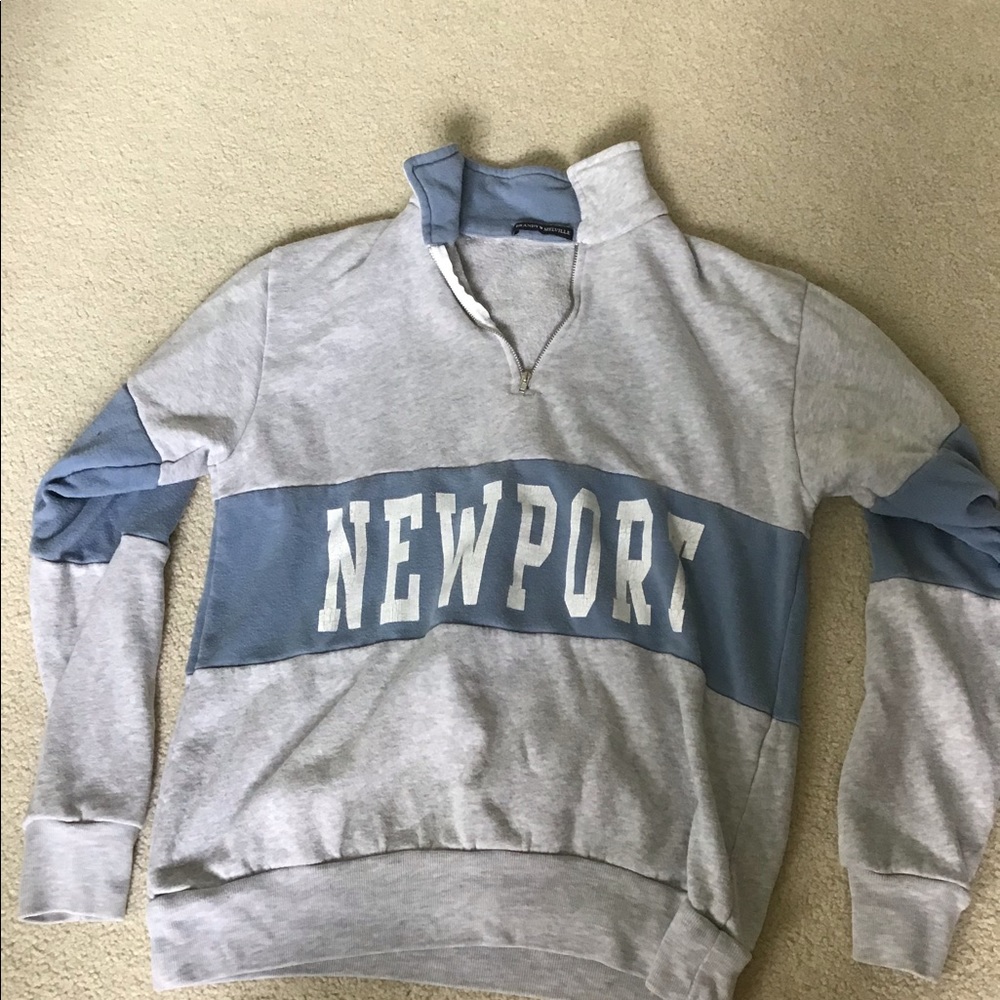 Brandy Melville Newport Quarterzip